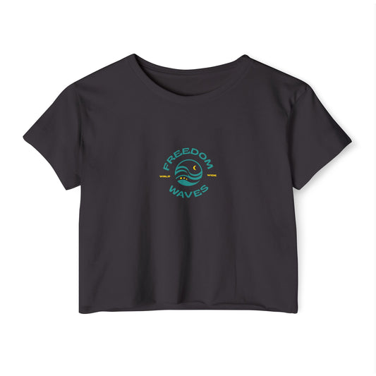 What's Your Wave Crop Top - Graphic Tee for Women